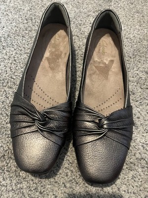 Clarks Leather Pewter Loafers Slip-on Comfort Loafers SZ 7.5M