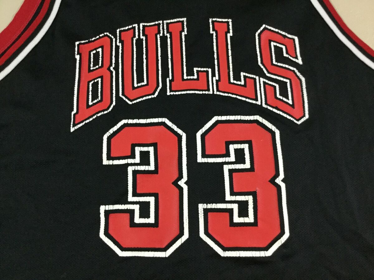 Vintage Chicago Bulls Scottie Pippen #33 Basketball NBA Vintage Chicago Bulls Scottie Pippen #33 Basketball NBA