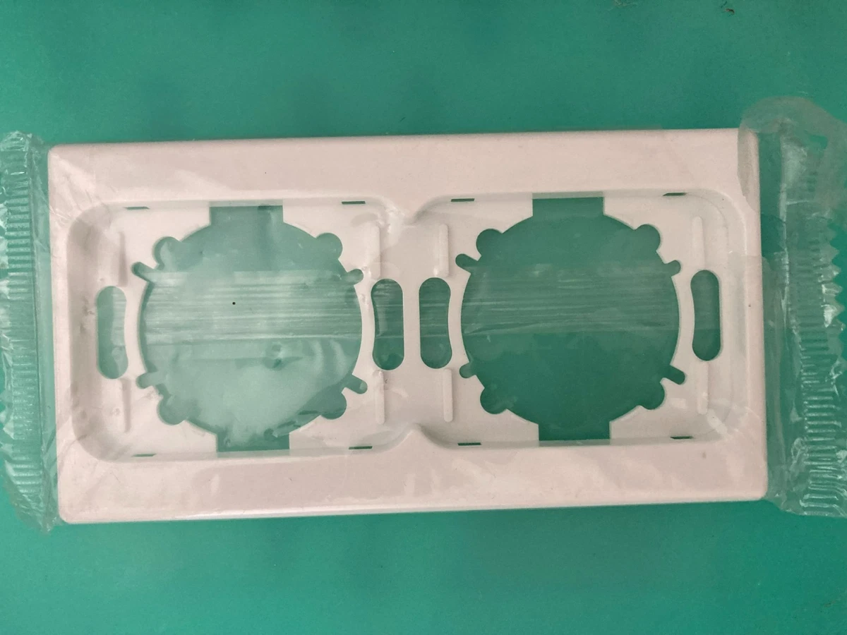 LEGRAND diplomat Plaque triple vertical Métal anodisé