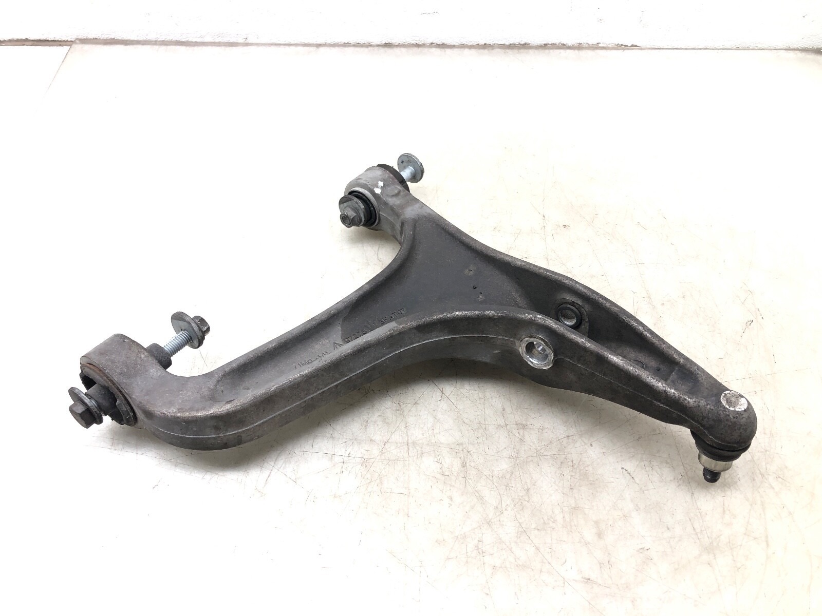 2014-2020 MASERATI QUATTROPORTE AWD LEFT DRIVER FRONT CONTROL ARM OEM.