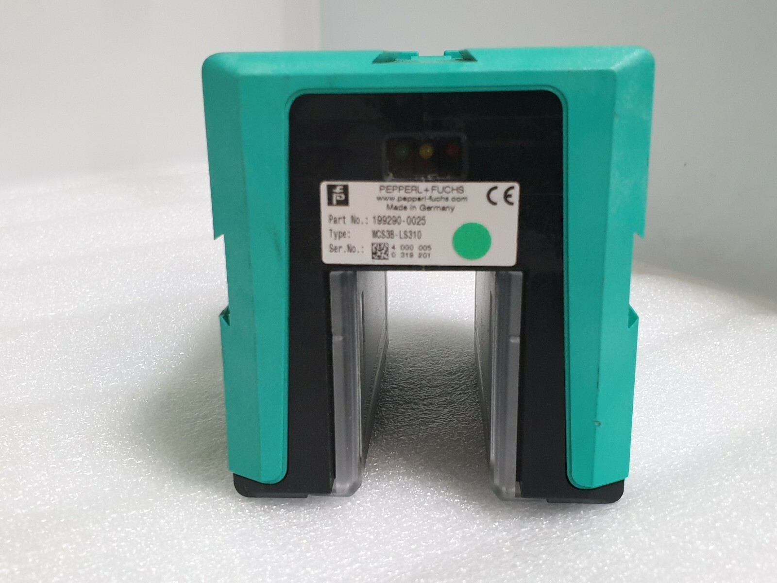 PEPPERL+FUCHS WCS3B-LS310 POSITION ENCODING Reading Heads P/N 199290 ...