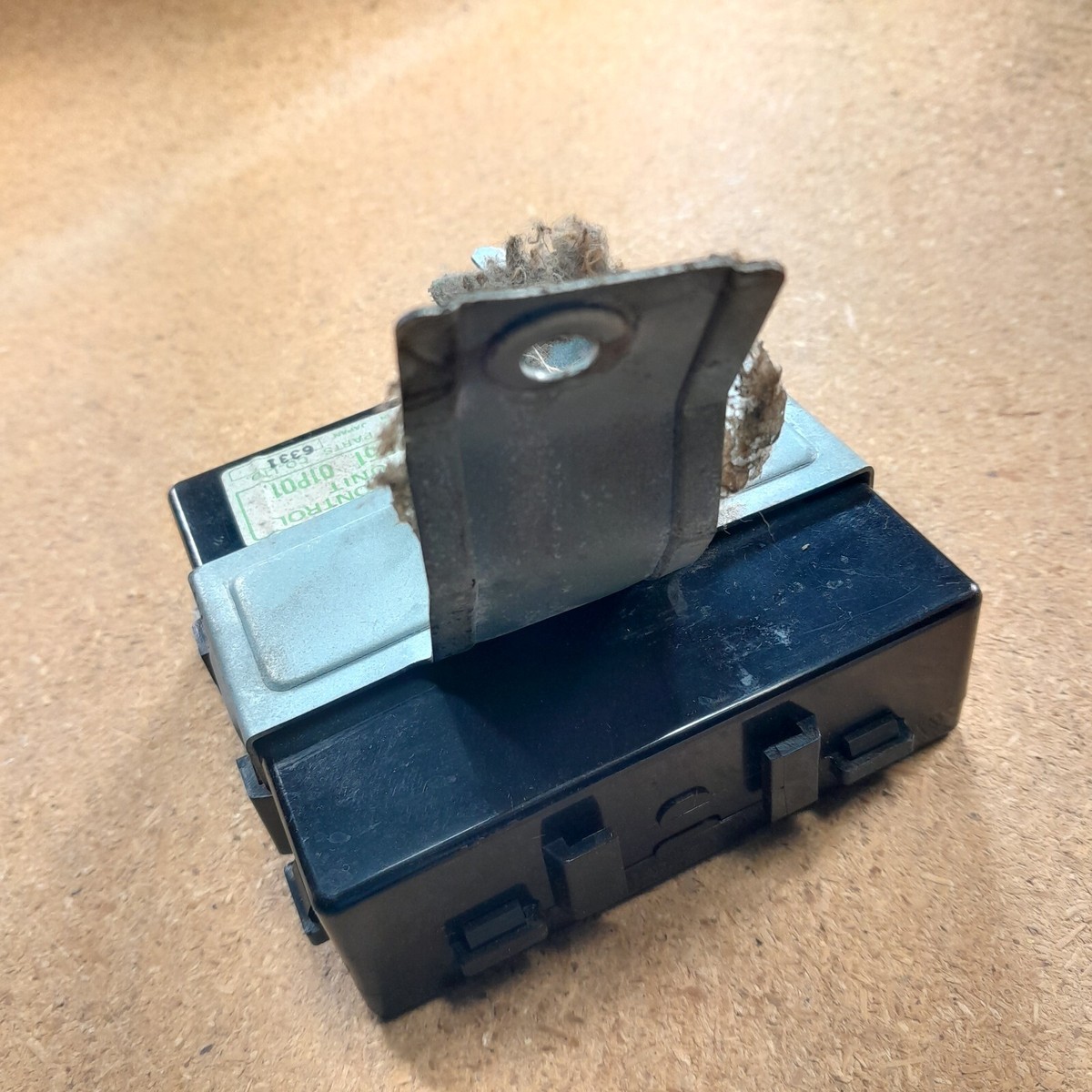 1984-1989 NISSAN 300ZX VG30 Z31 Time Control Module Computer