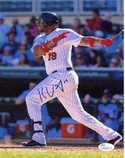 KENNYS  VARGAS  MINNESOTA  TWINS  #19   SIGNED AUTO  8X10 PHOTO  JSA  M4264