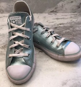 youth leather converse
