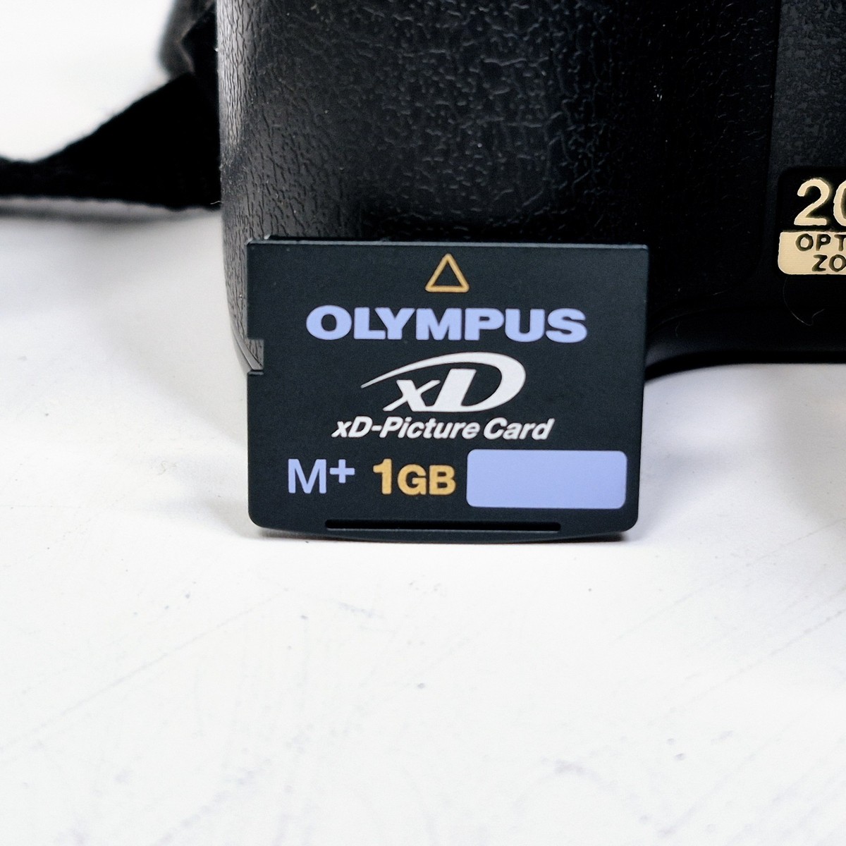 【匿配料込】(16MBxDカードつき)OLYMPUS SP-570UZ Olympus SP Series SP-570 UZ 10.0MP Digital Camera - Black