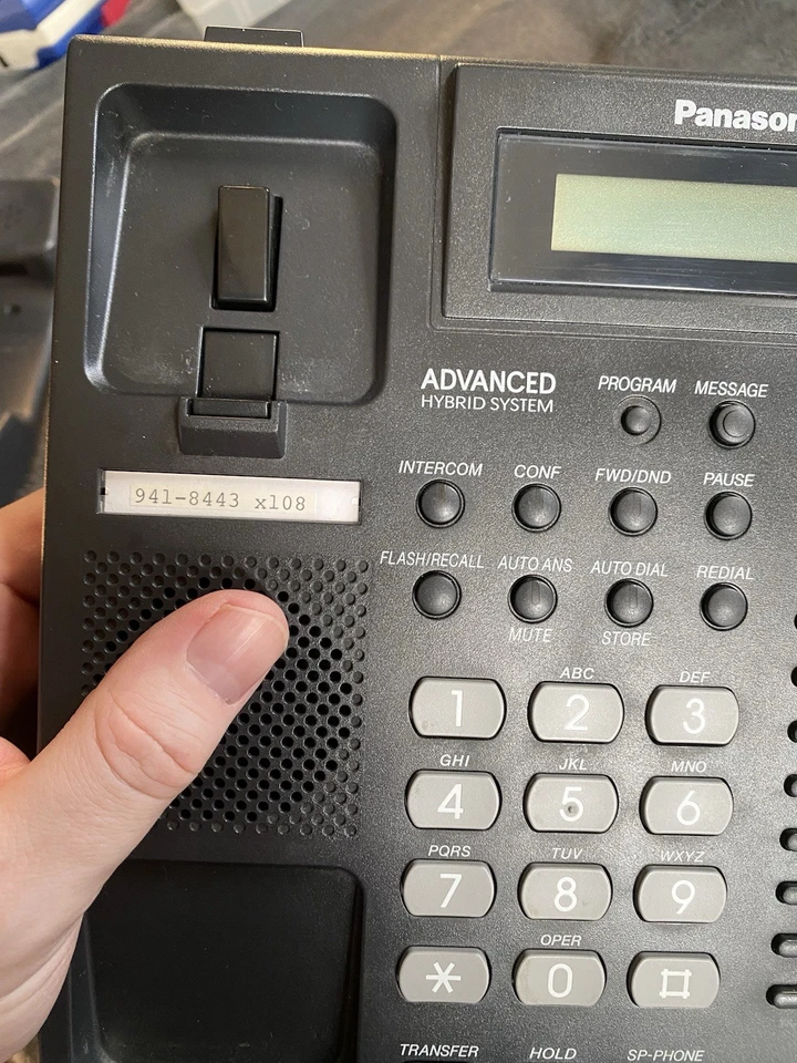 Panasonic KX-T7731 Sistema Híbrido Avanzado Cable Telefónico Retroiluminado LCD-con Soporte Foto 4 de 4