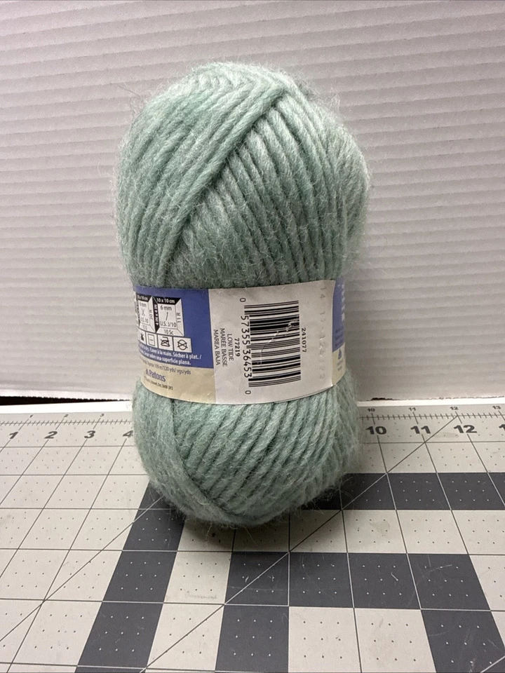 Patons Classic Wool Roving Yarn, 100% wool, 1 Pack of 1 Skein Low Tide - Image 2 of 4