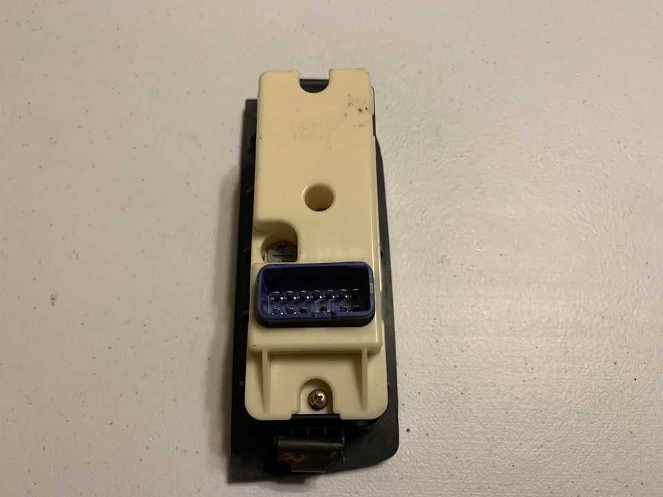 06 - 07 INTERRUPTOR DE VENTANA ELÉCTRICA LADO DERECHO PASAJERO DELANTERO HUMMER H3 Foto 3 de 4