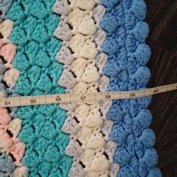 Afghan hand-knitted blanket shades of blue so pretty 40x60 - Image 4 of 4