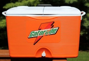 gatorade cooler on wheels
