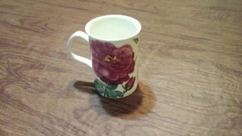 Roy Kirkham Bone China Les Roses Coffee Tea Mug Cup Pink Roses England 2005 #119