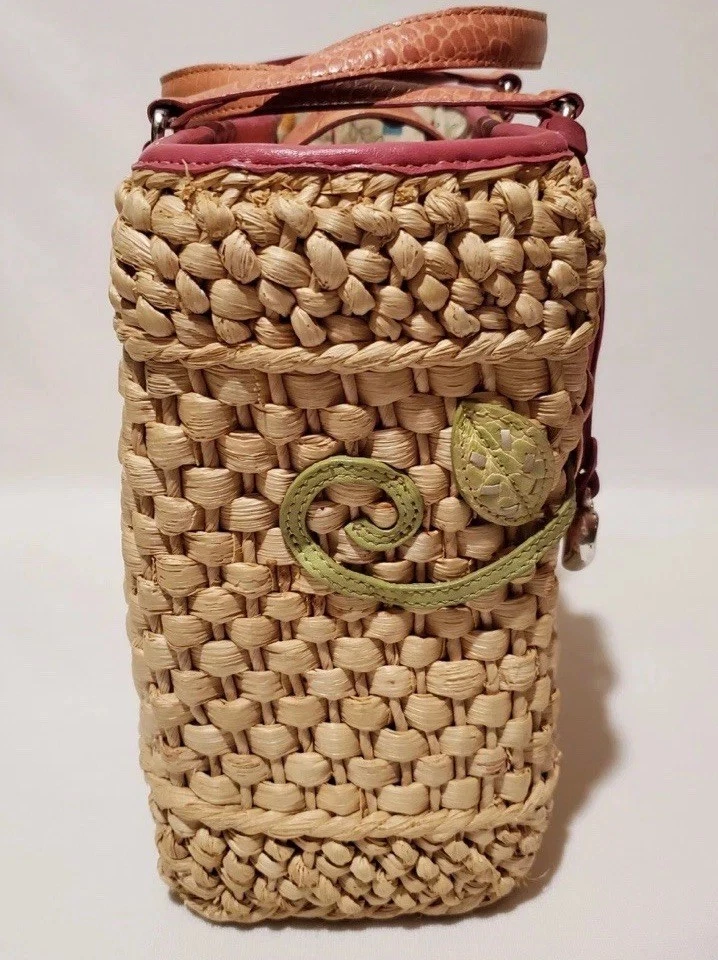 Cartera de mano Brighton Shelby de paja de ratán y cuero de cocodrilo en relieve floral Foto 3 de 4