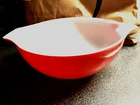 Vtg 1971 Pyrex Red Friendship Cinderella 4 Quart Mixing Bowl #444 w/pour spout