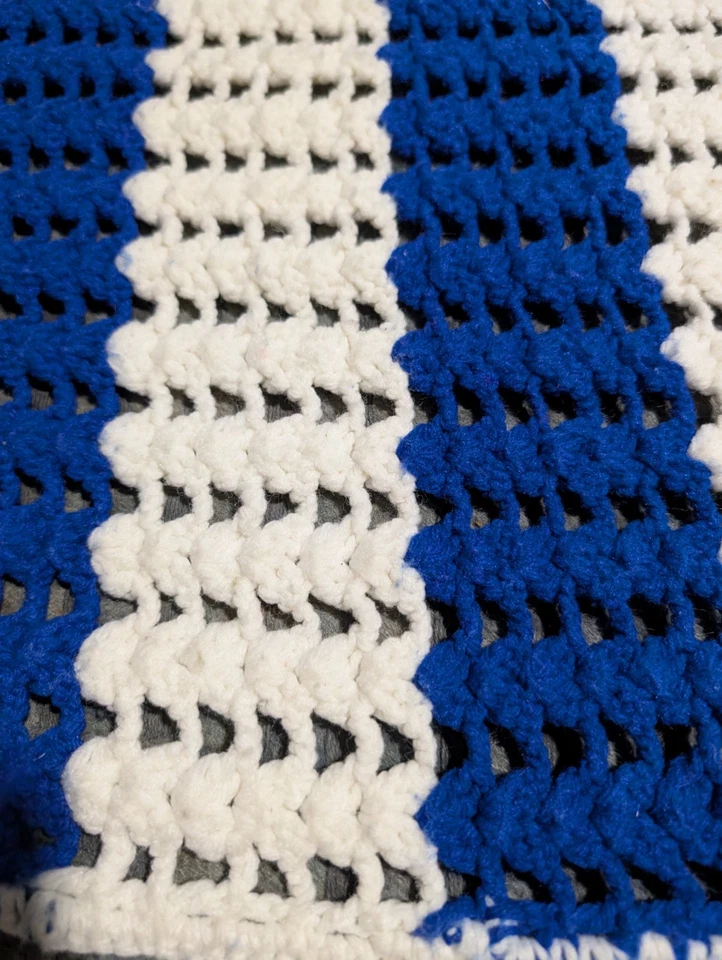Manta afgana/tiro hecha a mano crochet alternando rayas azules y blancas... Foto 2 de 2