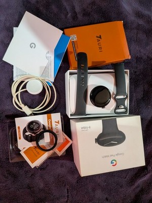 Google Pixel Watch 1st Gen 41mm Matte Black WiFi/Bluetooth Smartwatch