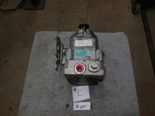 SIMPLICITY COMSUMER 44" SNAPPER ZERO TURN RIGHT  Hydraulic Hydro Pump 5023093SM