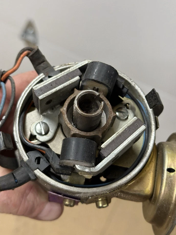 DODGE PLYMOUTH CHRYSLER SLANT SIX DUAL PICKUP DISTRIBUTOR 170 198 225 4145612 -6 - Image 4 of 4
