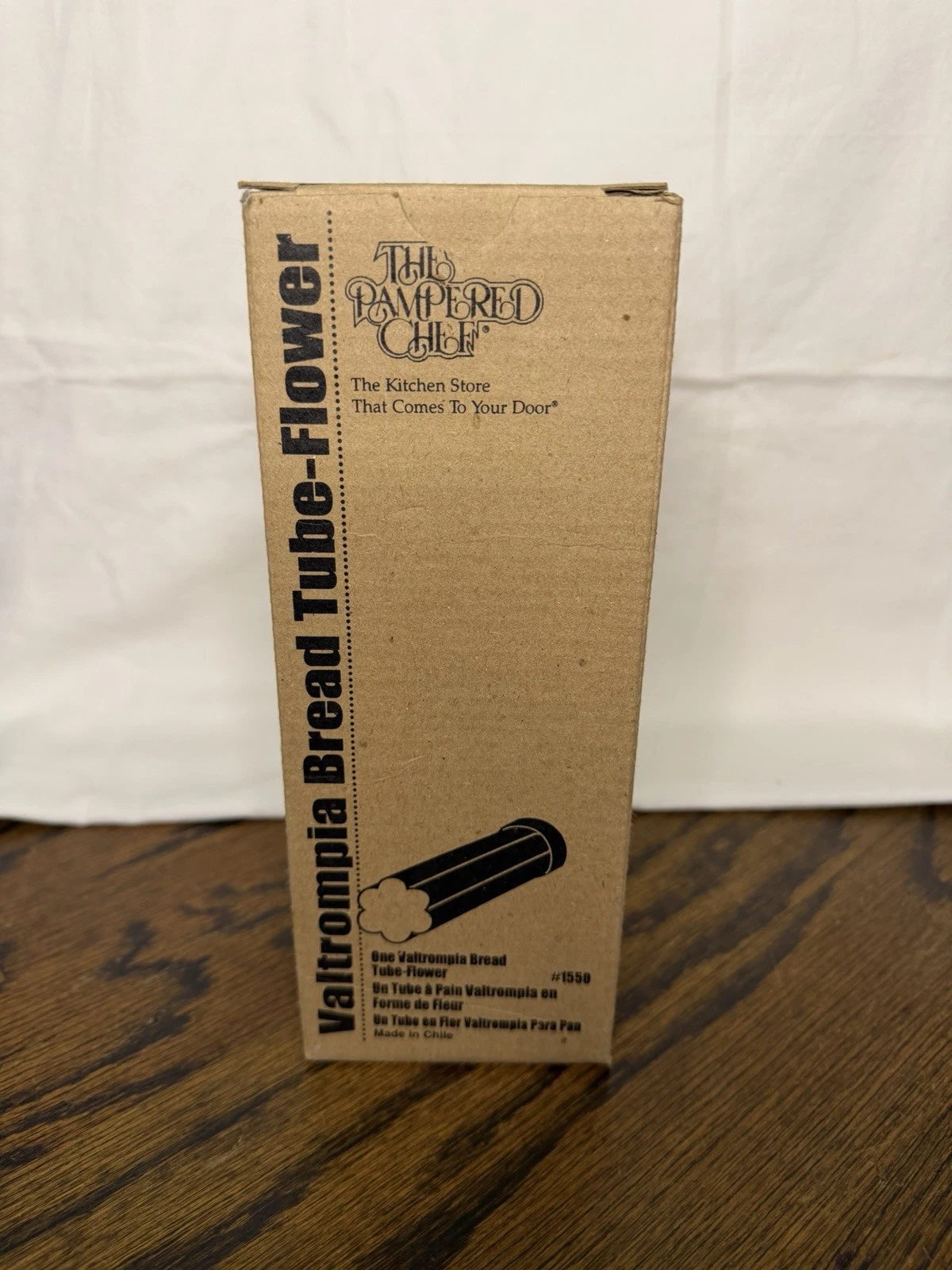 Pampered Chef Valtrompia Flower Bread Tube #1550 Complete w Box