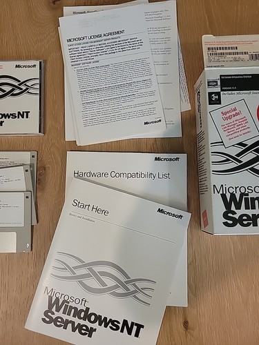 Microsoft Windows NT Server 4.0 - Photo 4/4