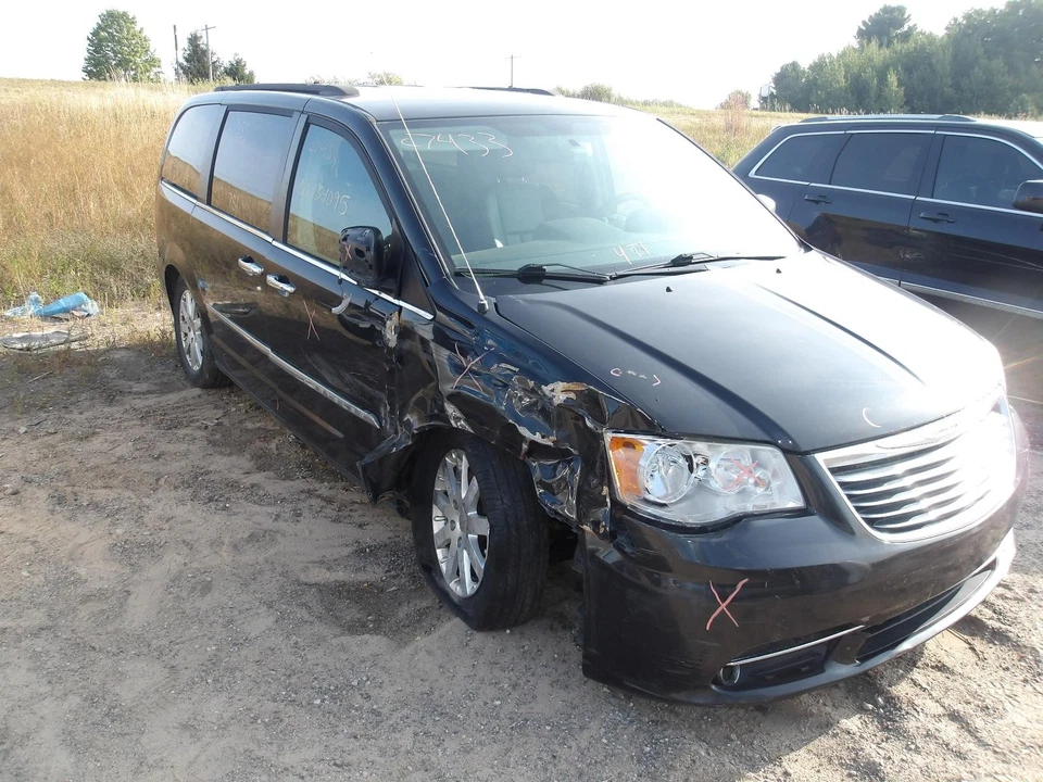Used Front Right Seat Front fits: 2012 Chrysler Town & country bucket with air b Foto 2 de 4