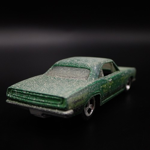 1968 68 Plymouth Barracuda Formula S Barn Find 1:64 Scale Diecast Modelo Coche - Imagen 7 de 7