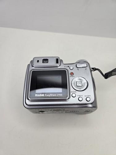 Kodak EasyShare Digital Camera Z700 4.0 MP 5x Optical Zoom Untested No Battery - Picture 9 of 22