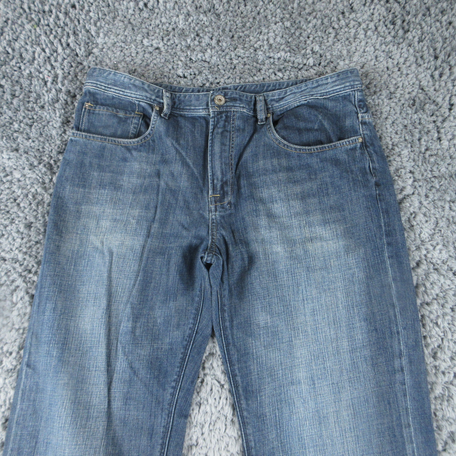 Picture 3 of 24