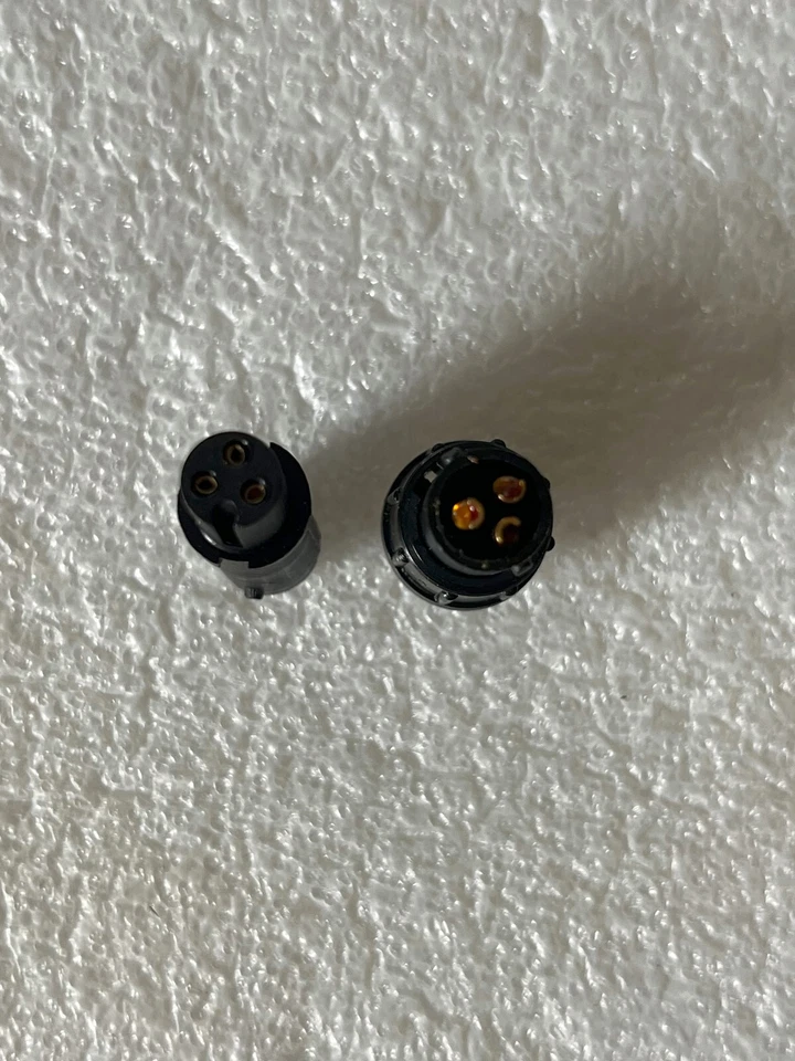 (Qty 50) Switchcraft Conxall Connector - 16282-3SG-315 - 3 Socket - Solder Cup - Image 2 of 4