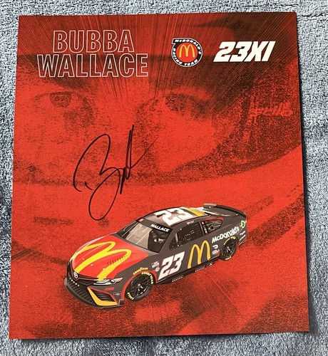 Tarjeta postal de héroe de McDonalds firmada por Darrell Bubba Wallace 2023 NASCAR automática certificado de autenticidad - Imagen 2 de 5