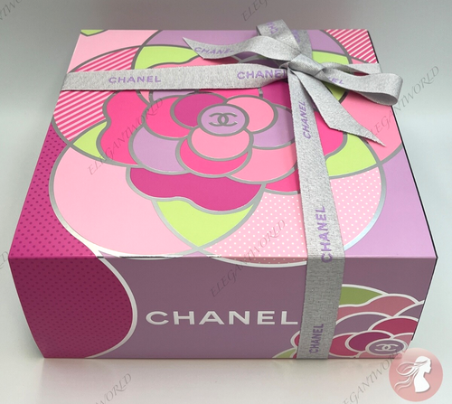 Authentische Chanel quadratische leere Geschenkbox Behälter 8,5"x8,5"x3,75" + Band + Hülle - Bild 3 von 10