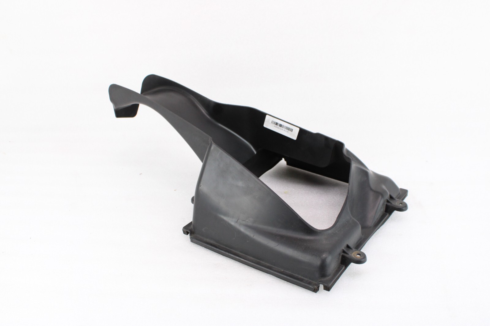 2014 -2017 MASERATI GHIBLI FRONT LEFT INTERCOOLER AIR DUCT BAFFLE TRIM 670004140