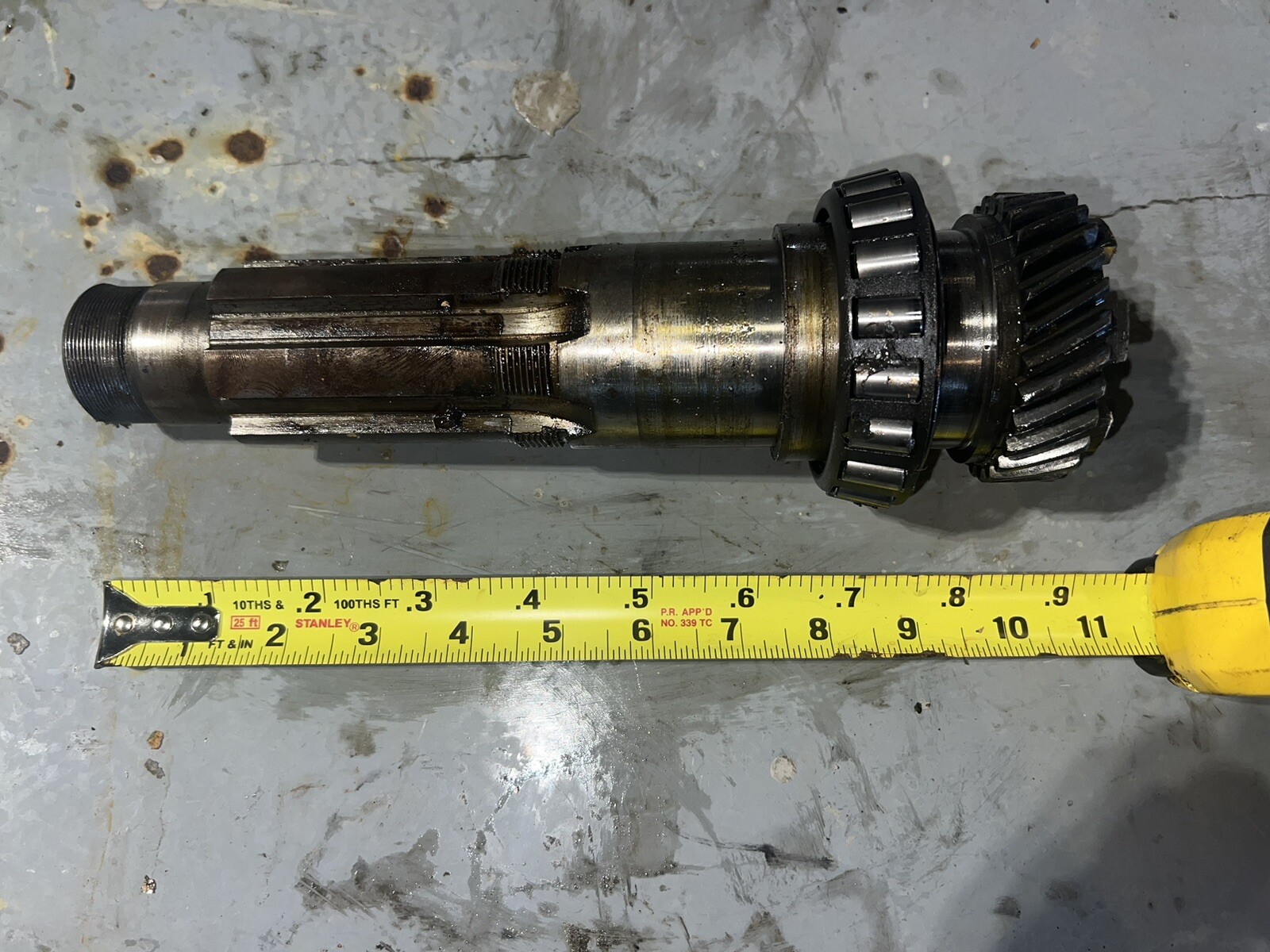 Steam Punk Lamp Base Gear Shaft Vintage-image