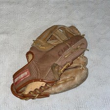 Regent XG/900 Baseball Softball Glove, Right Handed Throwers Top Grain Cowhide