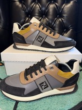 Talla 10F - 11US - Fendi FF Logo Entrenador Bajo Gris Negro Amarillo