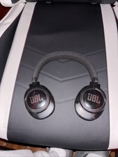 JBL Live 770NC Black Wireless Over-Ear Noise-Cancelling Headphones