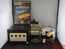 Nintendo GameCube Black Console Bundle w/ OEM Controller  cords NFS - TESTED