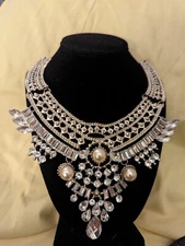 Bella Statement Necklace
