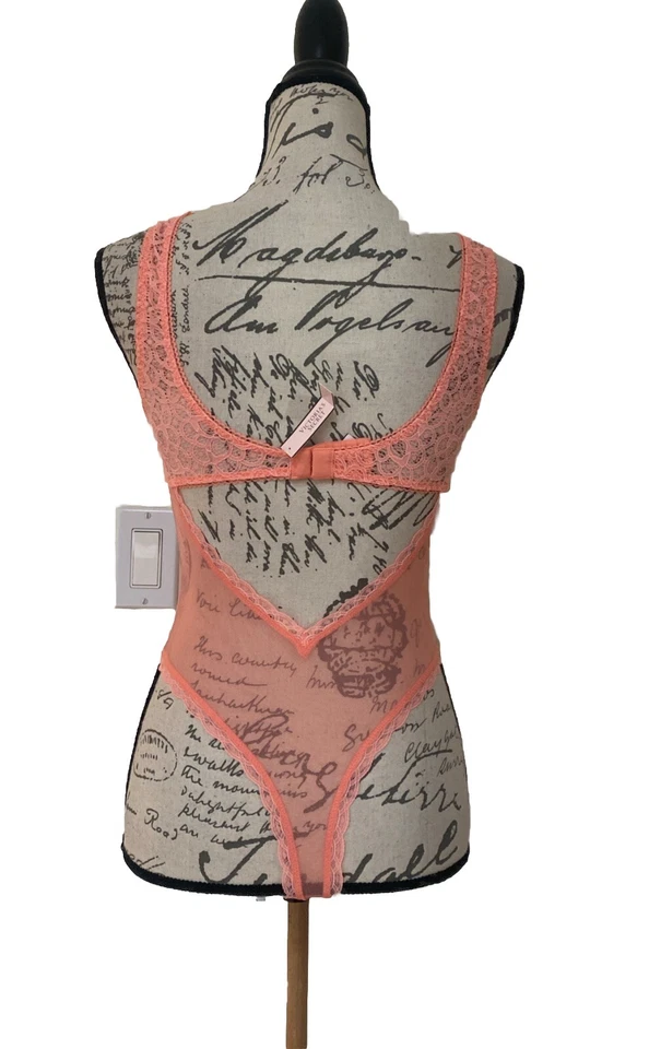 Victorias Secret Bodysuit Women Small Pink Peach Lace Front Open Back Lace S/P - Image 4 of 4