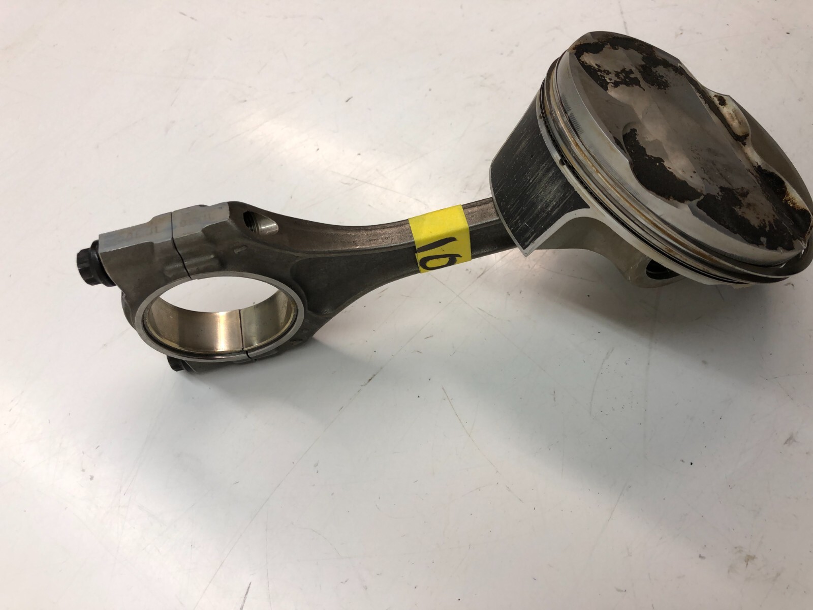LAMBORGHINI AVENTADOR PISTON HEAD COMPLETE WITH CONNECTING ROD 07M107075J 
