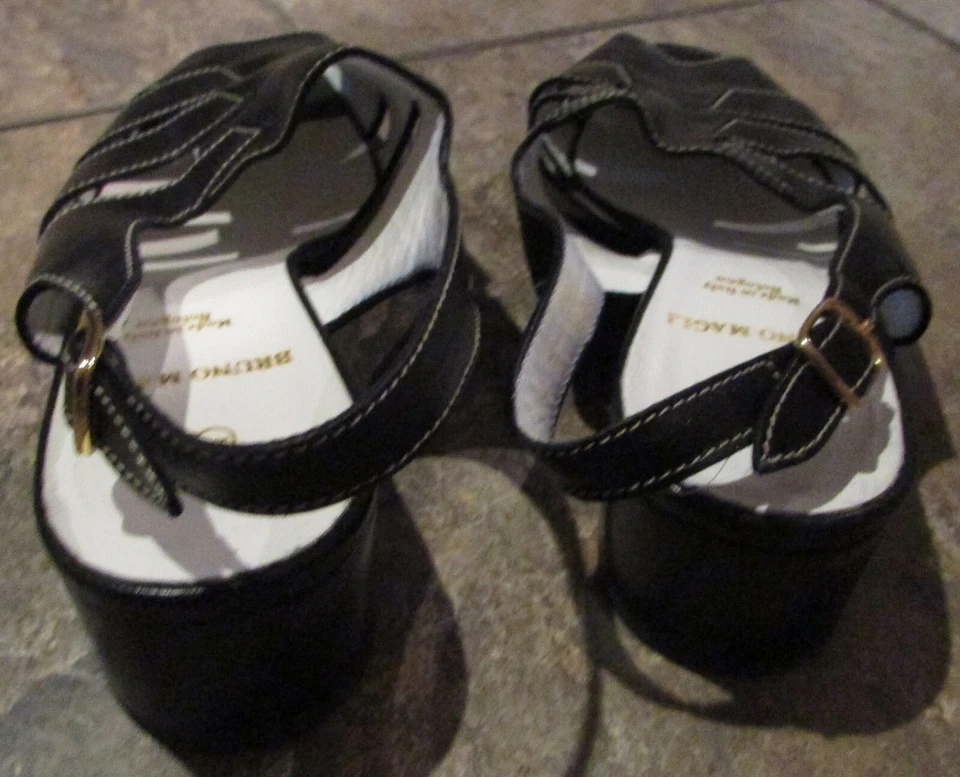 Bruno Magli Vintage Ladies Black Slingback Sandals Size 6.5B - Image 4 of 4