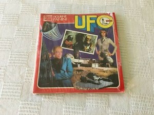 Gerry Anderson's UFO S.H.A.D.O. Panini Album w/ 400 Stickers *NEW*
