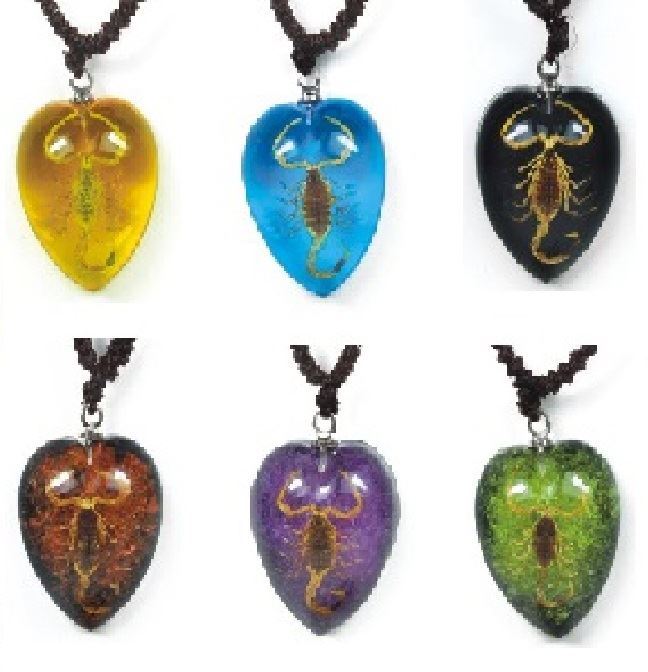 Real Insect Golden Scorpion Heart Necklace Love Pendent Charm