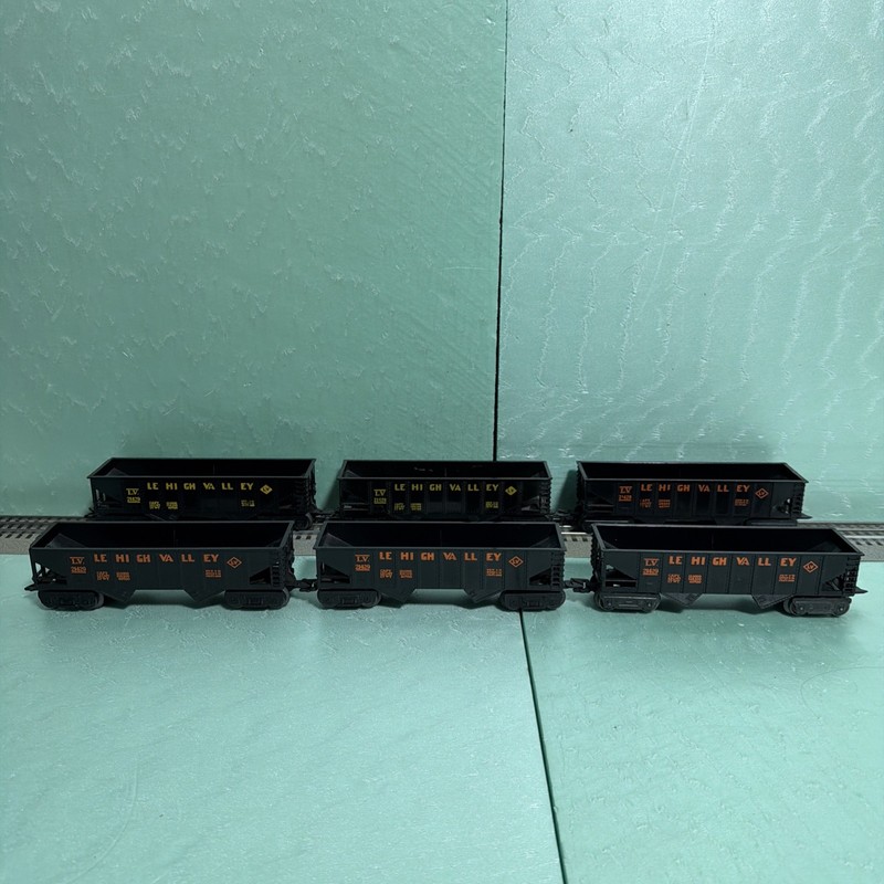 Lot of six Marx Lehigh Valley Coal Hoppers Mixed Trucks yellow and orange pics