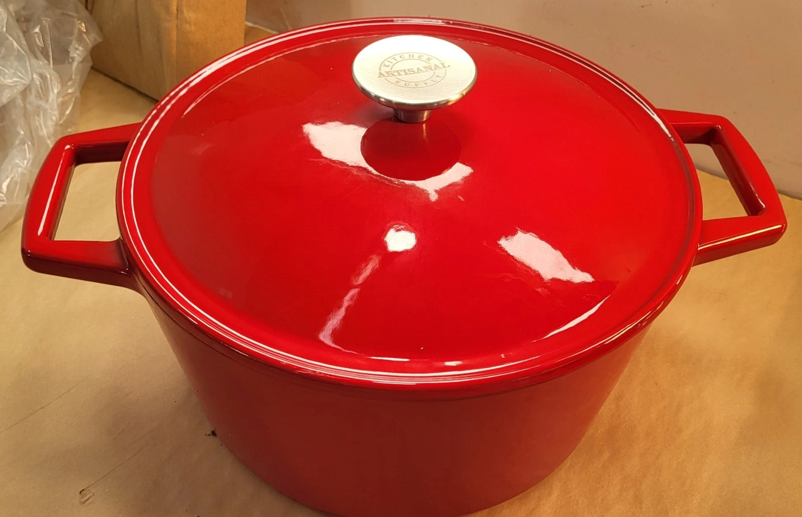 ENAMELED CAST IRON 5 QT COVERED DUTCH OVEN NEW