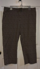 Wonderful Pair of Vintage Capris by Liz  Co. Liz Claiborne