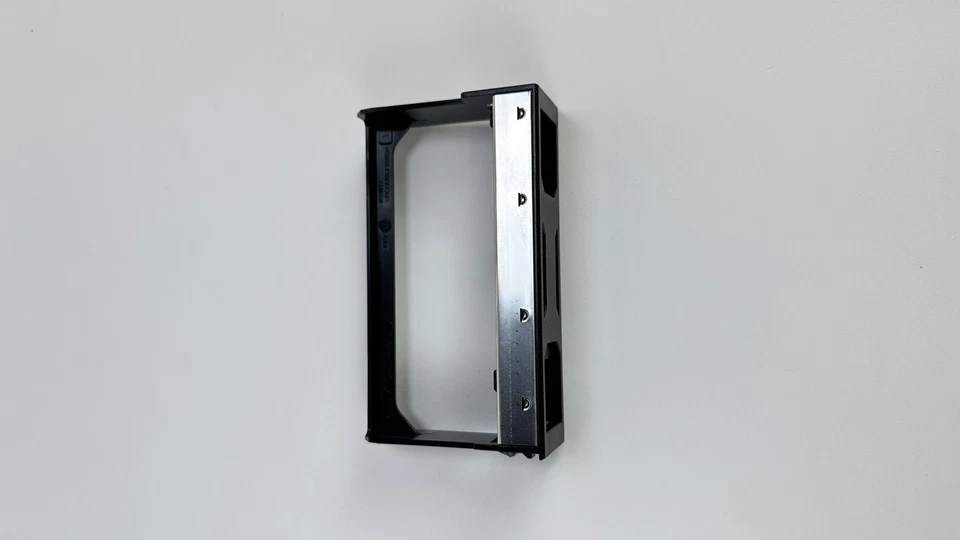 HPE LFF 3.5 DL380 DL385 DL345 Gen10 Plus/V2 Apollo 4200 Gen10 HDD Filler Blank - Image 2 of 4