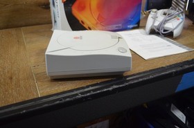 Sega Dreamcast Console In Box - Tested Working Instructions  AS PICTURED MINT