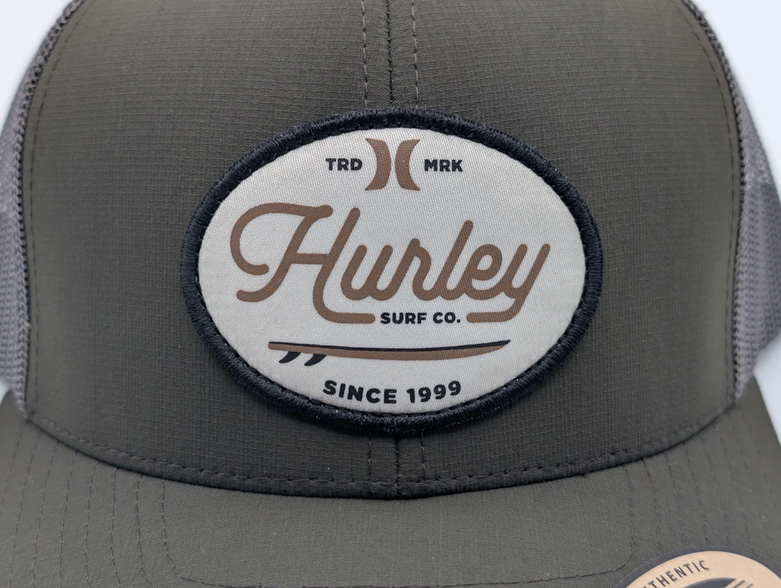 HURLEY SNAPBACK TRUCKER/MESH, OUTDOOR/SURF NWT
