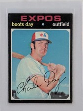 1971 Topps Baseball #42 Boots Day Montreal Expos (no stadium lights) - EX-MT