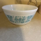Vintage Pyrex Nesting Bowl - #402 Butterprint  - Turq. on White - 1.5qt - MINT